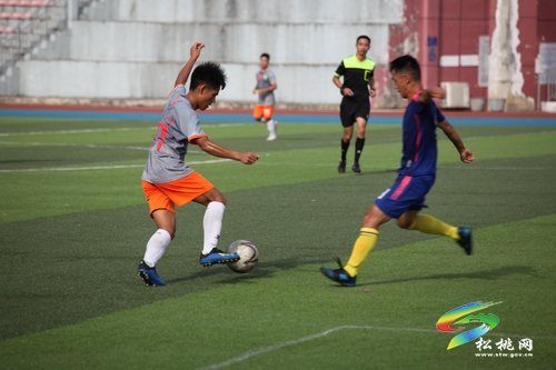 喜讯！松桃民族中学荣获全市足球联赛两项冠军